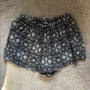 Black and white patterned shorts for man or woman